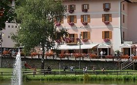 Hotel Laghetto Garniga Terme